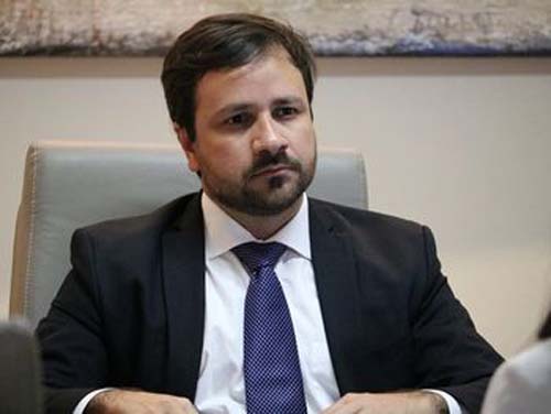 “O respeito a democracia há de estar acima de qualquer ideologia