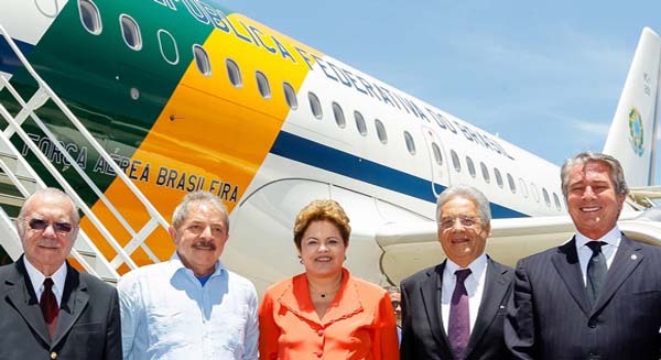 Com FHC, Fernando Collor, Luna e Sarney presidente Dilma embarca para funerais de Mandela
