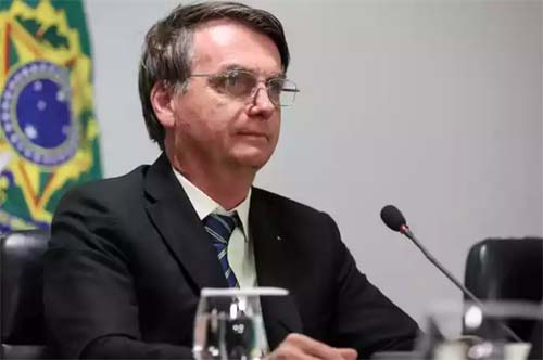 Grupo divulga dados sigilosos de Bolsonaro, dos filhos e de ministros