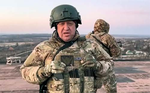 Ex-agente da KGB não se convence com perdão de Putin e prevê que ele tentará ‘eliminar’ Prigozhin