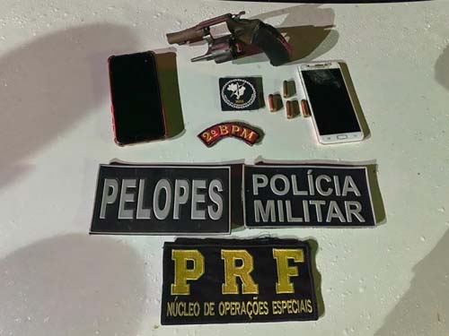 Polícia prende homem foragido da Justiça e recupera três veículos em União dos Palmares, AL