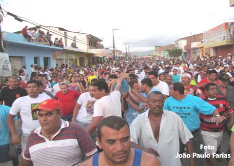 Tv Tribuna União - Veja imagens exclusivas da queda do Mastro de Santa Maria Madalena