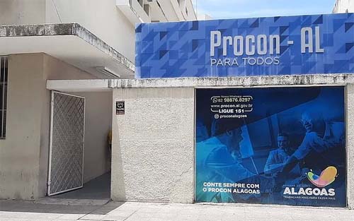 Homem de 52 anos sofre mal súbito e morre durante audiência no Procon, no Centro de Maceió