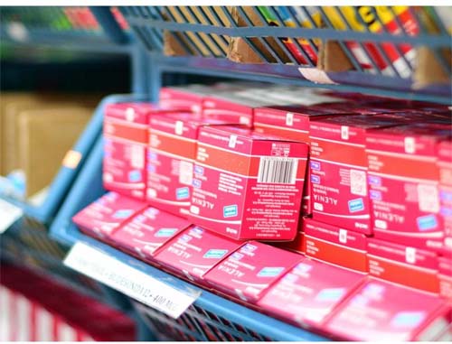 Programa Remédio em Casa: 8 mil alagoanos atendidos por mês, facilitando acesso a medicamentos pelo SUS.