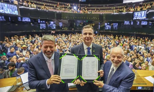 Congresso promulga emenda constitucional da reforma tributária