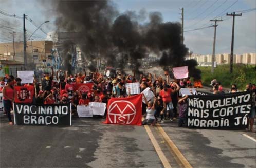 MTST/AL protesta contra cortes na habitação e pelo auxílio de R$ 600