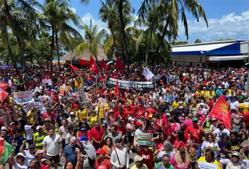 Manifestação Popular em Maceió Contra Mudanças na Constituição