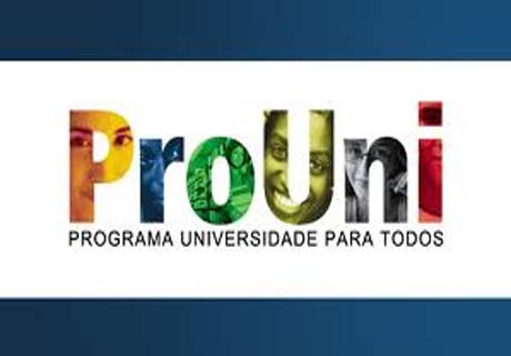 Estudantes têm até hoje para aderir à lista de espera do ProUni