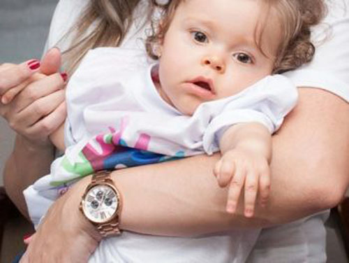 Caso único em AL, bebê com doença rara precisa de ajuda para o tratamento