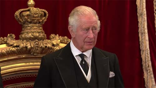 Rei Charles 3º é diagnosticado com câncer, informa Palácio de Buckingham