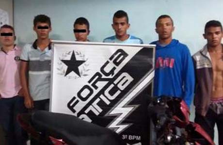 Seis são presos por receptação de veículos roubados em Limoeiro de Anadia