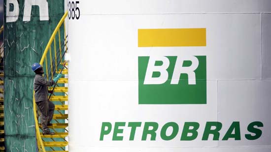 Petrobras reajusta gasolina em 0,9% nas refinarias