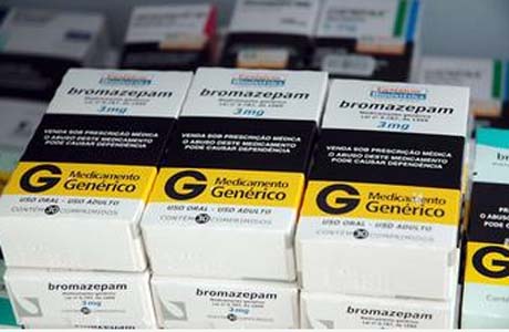Preço de remédios de tarja preta e vermelha pode cair 11%, estima setor
