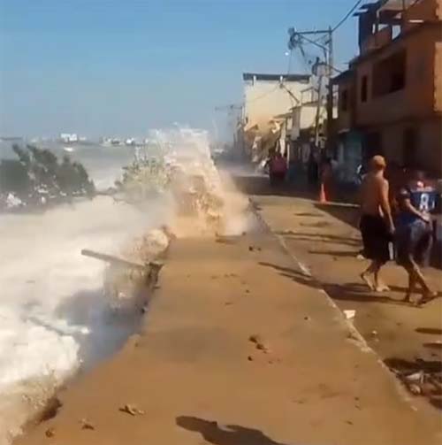 Ressaca no mar em Macaé deixa 180 pessoas desalojadas no município