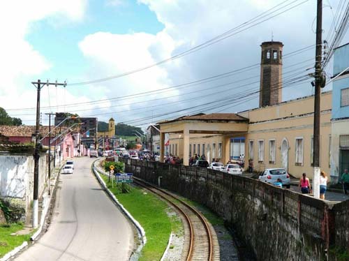 Mulher acusa ex-sogro de estupro, mas acusado nega crime e diz que encontro foi marcado