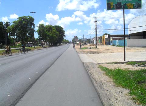 PM faz operação em Rio Largo e população reage com pedradas