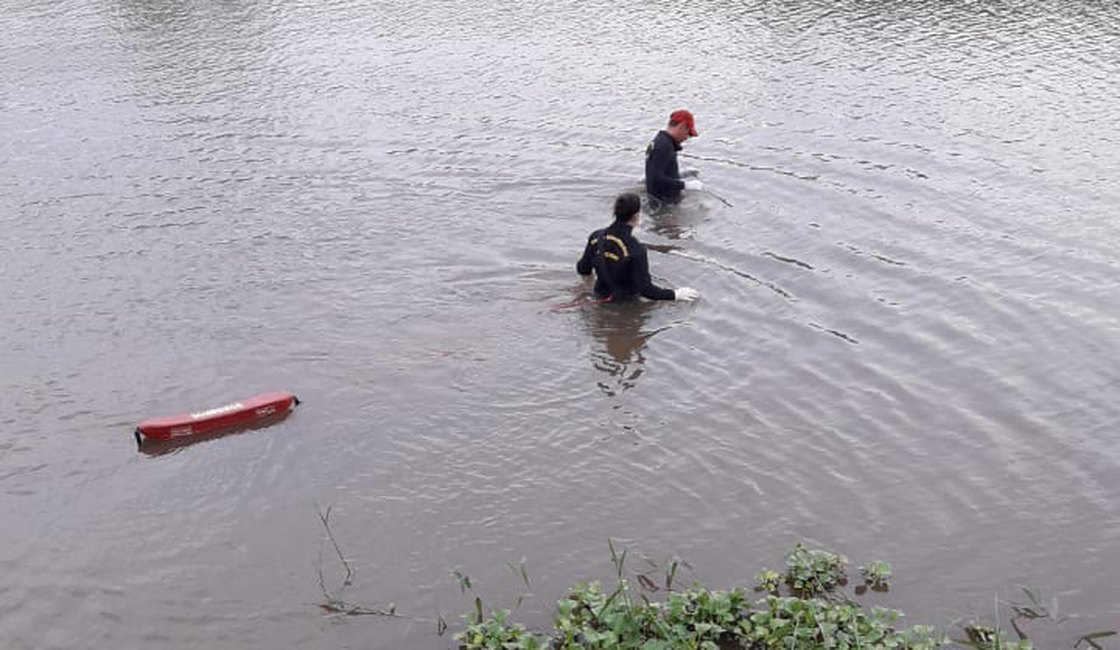 Corpo de homem é encontrado boiando no Rio Mundaú