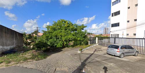  Bombeiros foram chamados para retirar corpo de poço no bairro Gruta