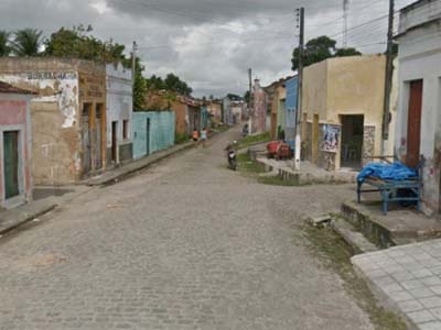 Mulher de 34 anos é vítima de tentativa de feminicídio no Centro do município de Penedo