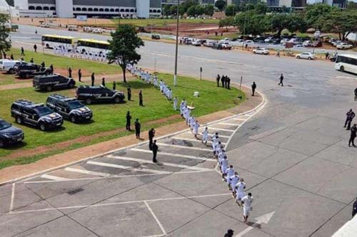 Penúltimo saidão do ano libera mais de 1,9 mil presos do DF