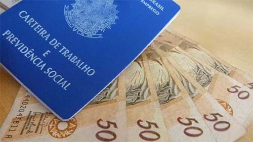 Salário mínimo ideal para uma família deveria ser R$ 6.388,55, calcula Dieese