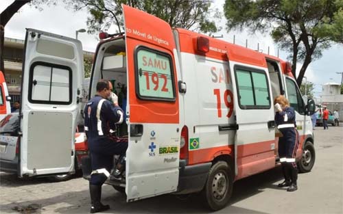 Ônibus escolar atropela e mata mulher na Avenida Fernandes Lima