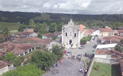 Corpo carbonizado é encontrado em conjunto de Santa Luzia do Norte