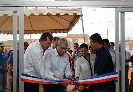 Governo entrega Unidade Básica de Saúde na cidade de Santana do Mundaú
