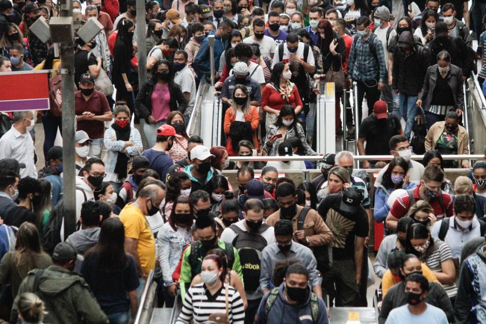 SP voltará à fase vermelha por 6 dias entre Natal e Ano-Novo