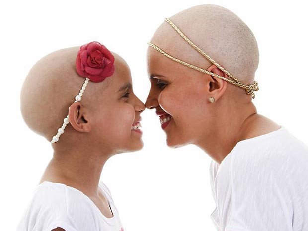 'Perdi minha princesinha', diz mãe de criança que morreu de câncer