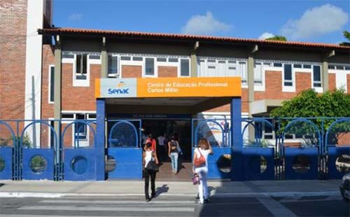 Senac oferta mais de 300 vagas em cursos para população baixa renda; confira