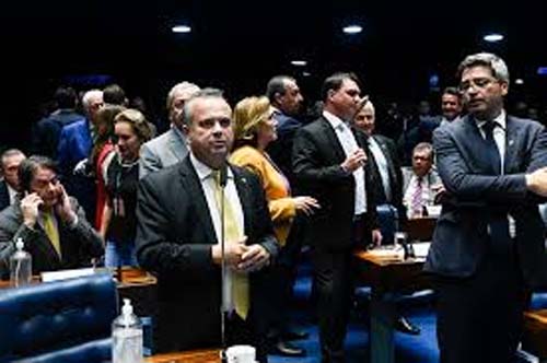 Comissão do Senado aprova Galípolo e Ailton Aquino para a diretoria do BC