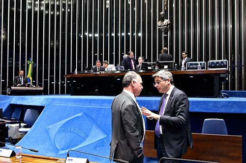Combustíveis: PEC para União financiar ICMS zero pode ser votada na quarta  Fonte: Agência Senado