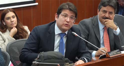 Morre senador colombiano e pré-candidato à presidência Miguel Uribe Turbay