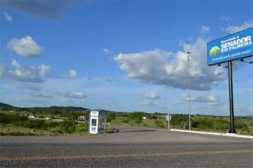 Ladrões armados invadem residência e levam R$ 40 mil de fazendeiro em Senador Rui Palmeira