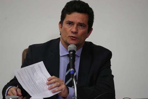 PF intima Moro a depor sobre atos antidemocráticos