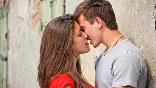 Sexo em espaços abertos, a nova recomendação para combater coronavírus