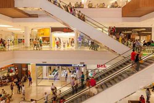 Dia do Trabalhador: Shoppings e lojas âncoras do Centro abrem no feriado