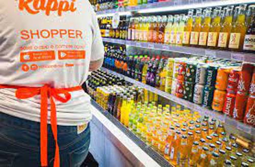 Profissão shopper: saiba como é o trabalho e quanto ganha quem faz as compras de supermercado por você