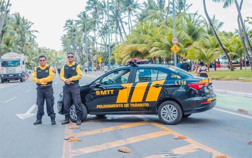 SMTT avalia implantação de sentido único na orla de Maceió