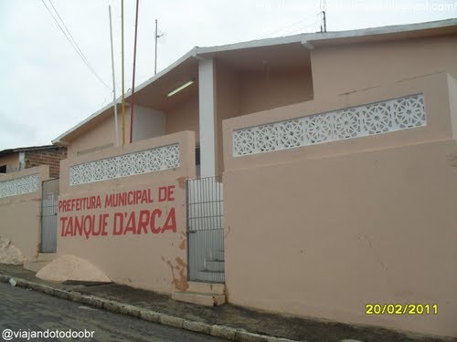 Juiz eleitoral cassa mandato de prefeito e vice de Tanque D'Arca