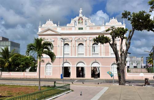 Diteal apresenta programação comemorativa dos 112 anos do Teatro Deodoro