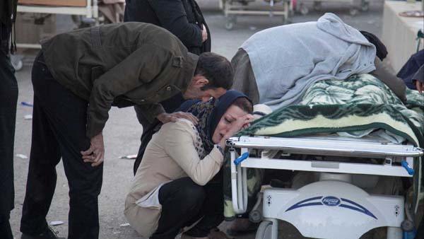 Mais de 330 pessoas morrem em terremoto entre Irã e Iraque