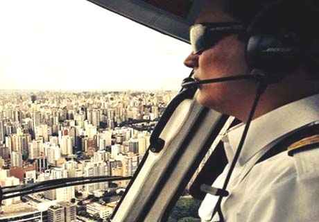 Filho mais novo de Alckmin morre em queda de helicóptero em Carapicuíba