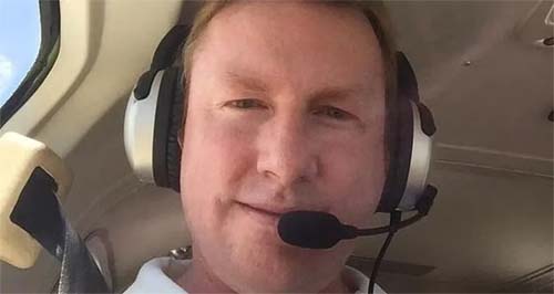 Família de Piloto Australiana Enlutada Busca Identificação no IML após Acidente com Drogas