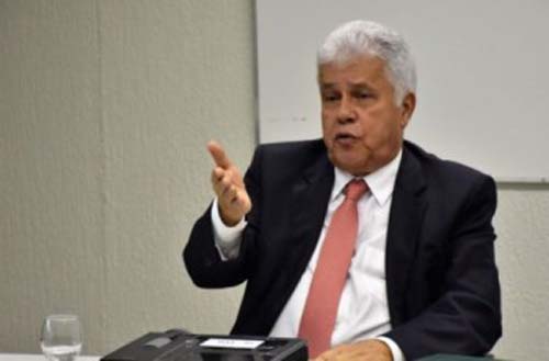Thomaz Nonô nega desentendimentos internos