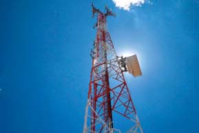 Mulher ameaça pular de torre de telefonia em Coité do Noia