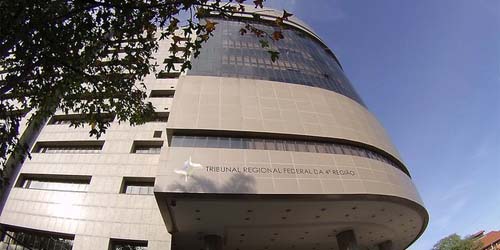 Segunda instância condena Lula a 17 anos de prisão em caso de sítio