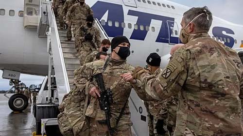 Armas deixadas pelos EUA fortalecem o Taleban do Paquistão e aumentam sua letalidade