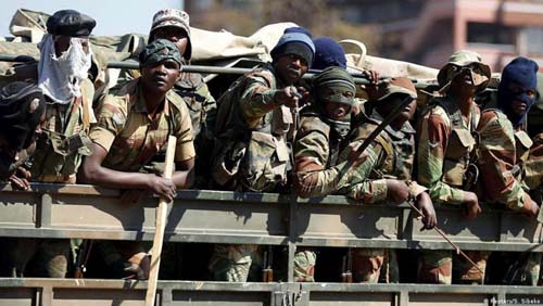 Zimbabué vai enviar mais de 300 militares para Moçambique
